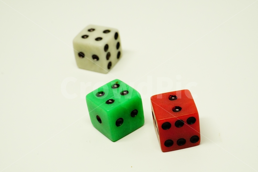 주사위,사각형,정육면체,숫자,누끼,누끼사진,사물,소품,물건,object,놀이,도구,도박,장난감,toy,재미,재미난,재미있다,도형,즐거운,즐겁다,즐겁게,지능,두뇌,브레인,brain,선택,모험,재수,운,게임,game,승부,녹색,그린,green,red,빨간,빨강,빨간색,빨강색,흰색,하얀색,white,연출,연출사진,게임,오락,놀이,game,play,사물,물건,오브젝트,thing,object,matter,연출,컨셉,콘셉,direction,concept,누끼,remove background