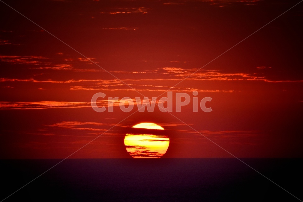 태양,일출,자연,하늘빛,붉은하늘,sun,바다일출,sky,자연,풍경,nature,landscape,outdoors,옥외,하늘,sunset,일몰,red sky,붉은 하늘,dusk,황혼,dawn,새벽