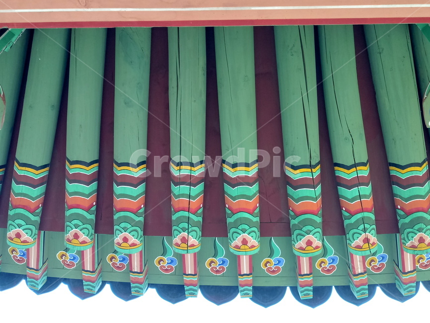 roof,ancient architecture,Seokgarae,tree,pattern,Korean culture,famous place,roof tile,building,building exterior,koreantraditionalkoreanculture,eaves,ruins,temple,Buddhist architecture,wood,tradition,cultural property,Dancheong,old palace,Korean traditio