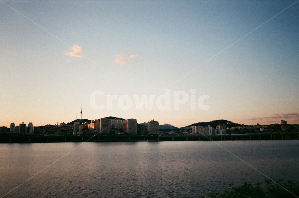 한강,구름,필름카메라,남산,자연,초저녁,노을,배경,도시,풍경,city,landscape,한국도시풍경,한국도시경관,korea cityscape,nature,outdoors,옥외,water,물