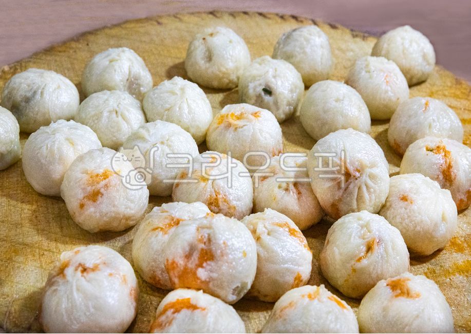 만두,야채만두,고기만두,김치만두,음식,요리,간식,국민간식,군것질,길거리음식,맛있는,식사,왕만두,빵,건강식,찐만두,dumpling,steameddumplings,meatdumplings,vegetabledumplings,kimchtdumplings,dumplings,food,cooking,meal,nationalsnack,streetfood,snack,delidous,음식,식재료,요리,food,cook,meal,dishes,food reserves
