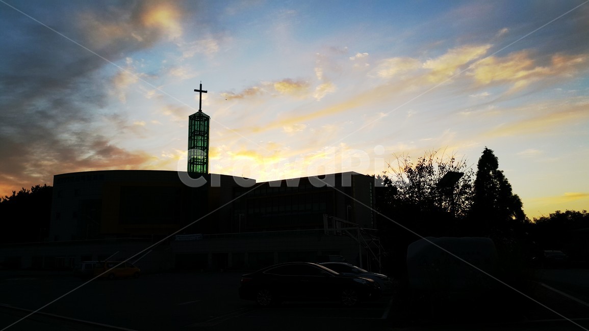 교회,석양,하늘,저녁하늘,노을,십자가,조명,church,nightview,nightscene,nightscape