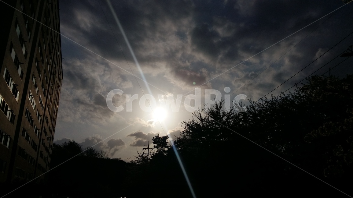 실루엣,햇빛,플레어,구름,감성,빛,해질녘,풍경실루엣,개벽,silhouette,sunlight,flare,cloud,feeling,light,sunset,landscapesilhouette,nightfall,dusk,하늘,sky,배경화면