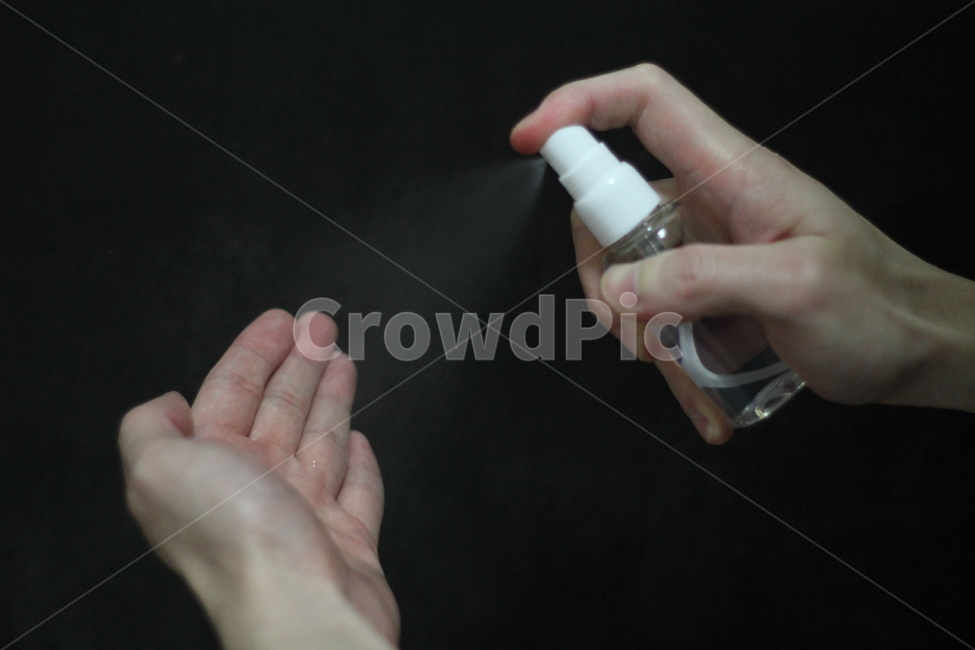 손소독제,휴대용손소독제,코로나예방,신종코로나예방,손소독,위생관리,사람,인물,인간,human,person,신체일부,몸,body