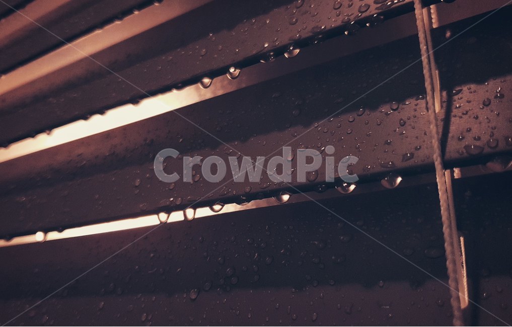 water drop,blind,shadow,light,Emotion