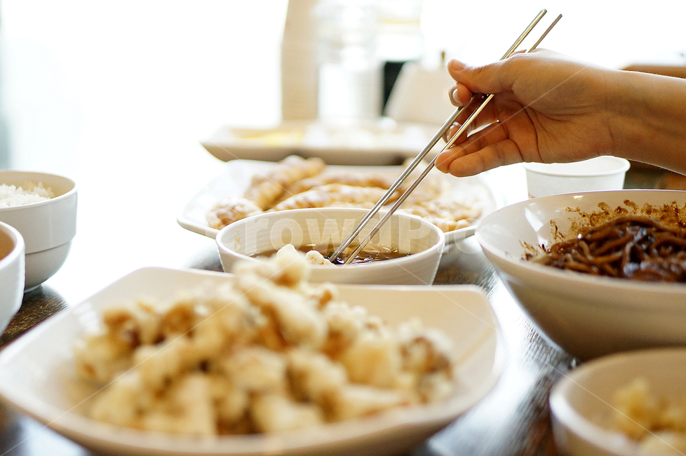 탕수육,찍먹,식사,중화요리,요리,food,meal,상차림,음식,식재료,요리,food,cook,meal,dishes,food reserves,육류,고기,meat,중식,중국음식,중화요리,chinese food,chinese dishes,chinese meal,chinese cook