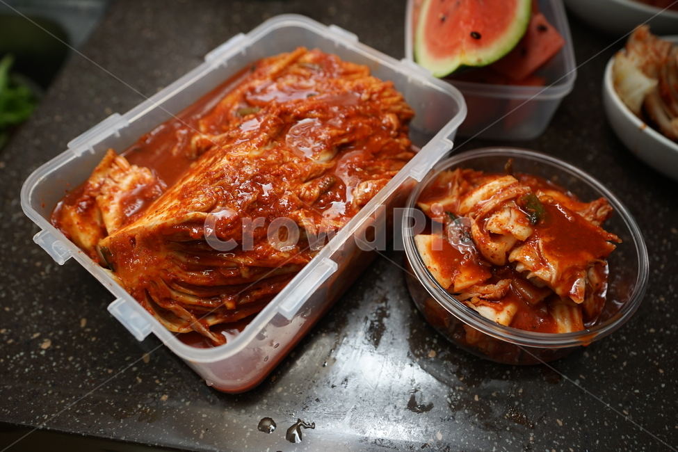 김치,반찬,한국,한국음식,음식,식단,푸드,배추,집반찬,배추김치,한식,우리것,고춧가루,hot,포기김치,채소,야채,음식,식재료,요리,food,cook,meal,dishes,food reserves,채소,야채,vegetables,한식,한국음식,한국요리,korean food,korean dishes,korean meal,korean cook