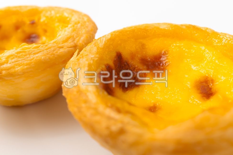 Egg tart,tart,egg,custard,pastry,confectionery,pie,pastry,dessert,snack,dessert,Portuguese food,Portuguese culture,Macau food,Macau culture,food,meal,food,groceries,ingredients,ingredients,food ingredients,close-up,sweet,soft