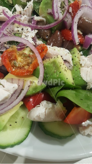 샐러드,건강식,치즈,아보카도,sundriedtomato,닭가슴살,야채