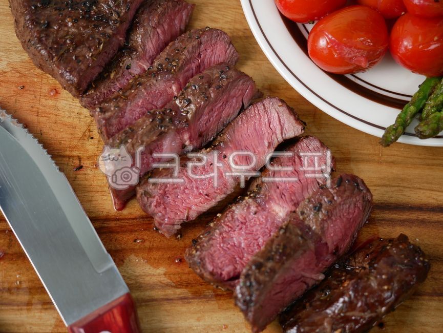 고기,소고기,스테이크,요리,레시피,집밥,채끝,안심,등심,부채살,beef,steak,cook,cooking,meal,마블링,dinner,음식,식재료,요리,food,cook,meal,dishes,food reserves,육류,고기,meat