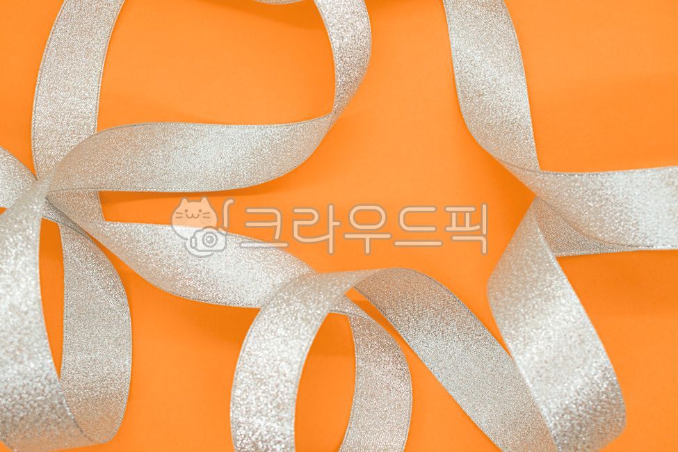 기프트,발렌타인데이,감사,생일,프레젠트,리본,백,발렌타인,성탄,데코,기념일,꾸러미,인사,쇼핑,꾸밈,데코레이션,소포,포장,축하하다,장식,크리스마스,빛나는,태그,메세지,카피공간,오브젝트,축하,축제,디자인,꾸미기,연출,연말,배너,트렌디,화이트데이,텍스처,아트,사랑,러브,오렌지색,노랑색,노랑,노란,이벤트,기념일,축하,anniversary,congratulation,celebrate,celebration