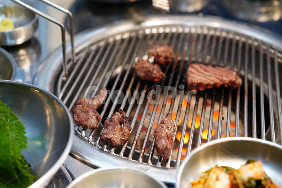 고기,육류,육식,한우,구이,한식,먹방,음식,푸드,food,안주,술안주,안주거리,불판,소고기,육즙,육질,술자리,음식,식재료,요리,food,cook,meal,dishes,food reserves,육류,고기,meat