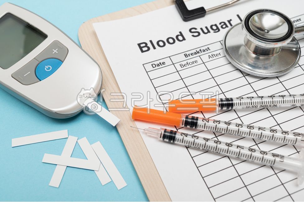 당뇨,당뇨병,대사증후군,성인병,혈당,의료,의료보험,혈당체크,건강검진,건강관리,인슐린,건강,주사기,인슐린주사기,일회용주사기,일회용,혈당측정기,혈당측정,혈액,생활,질병,질환,고혈당,저혈당,의학,의약품,보건,혈당관리,의료,의학,병원,medical,hospital,clinic