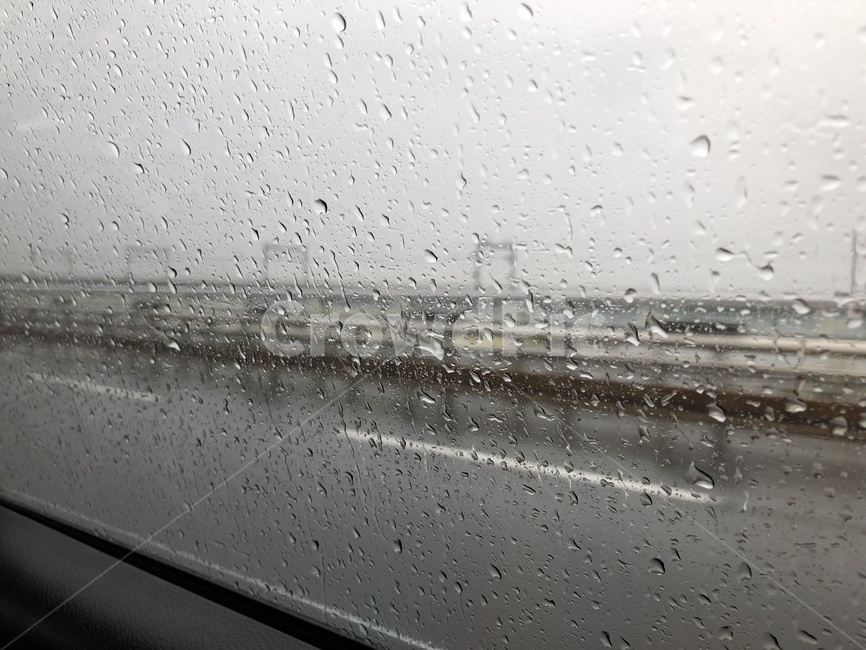 비오는차창밖,비오는날씨,교각,rainyday,bridge