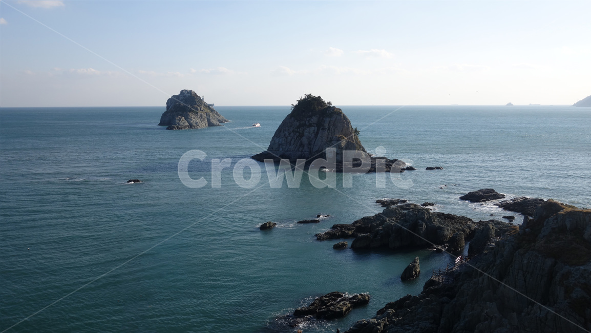 이기대,오륙도,해안가,해안,바닷가,바다,풍경,코발트,seashore,beach,ocean,섬,island,아일랜드,용호동,부산,관광,푸른,해안산책로,view,수평선,ahorizontalline,자연,nature,water,물,shoreline,해안선,coast,곶,연안