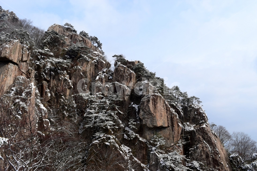 설경,풍경,대둔산,눈꽃,삼선계단,자연,nature,landscape,겨울,계절,winter,season,탐방,도립공원,힐링,감성,정취,산세,명산,100대명산,산,등산,트레킹,풍경사진,비경,경치,겨울사진,겨울색채,경관,기암,암봉우리,mountain,금산,완주,논산,마천대,케이블카,구름다리,fall,autumn,한국자연풍경,한국자연경관,korea,겨울,계절,winter,season,자연,풍경,nature,landscape,cliff,낭떠러지,outdoors,옥외
