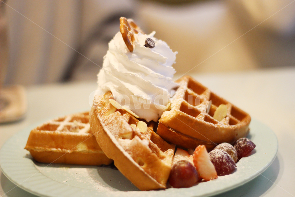 food,cook,meal,dishes,foodreserves,와플,카페,생크림,디저트,후식,카페디저트,단것,달달한것,생크림와플,waffle,dessert,단,크림,브런치,홈카페,휘핑크림,딸기,포도,과일디저트,감성디저트,푸드스타일링,디저트사진,디저트플레이팅,예쁜디저트,홈베이킹,아메리칸와플,디저트카페,간식,음식사진,스위트푸드,카페음식,디저트스타일링,크림디저트,플레이트디저트,베이커리,음식,식재료,요리,food,cook,meal,dishes,food reserves,디저트,간식,후식,dessert,snack,감성,sensible,feeling