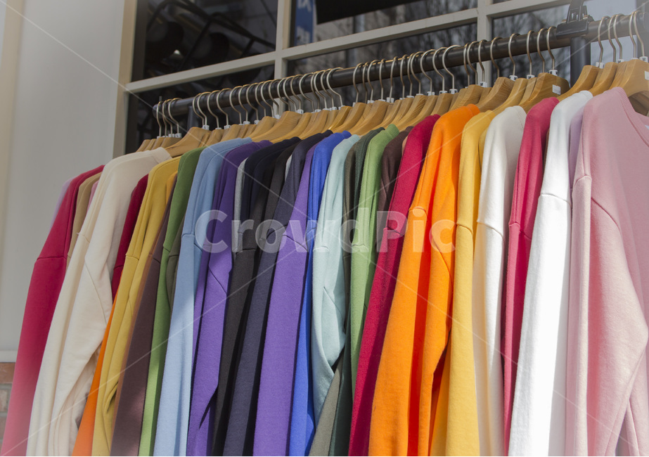 홍대,의상,무지개,clothes,패션,의류매장,상점,쇼핑,옷걸이,T셔츠,보여주기,패션컬렉션,디자인전문가,우아,판매,세일,시장,드레스,유행,다양,사진,다중색상,색상묘사,예술,Fashion,Clothingstore,Rack,Shopping,closet,패션스타일,의상,fashion,style,쇼핑,shopping,색깔,색상,색채,색감,color sense,color sensitivity,feeling of color