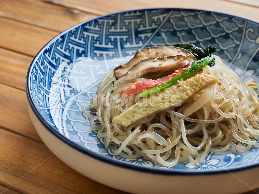 잡채,당면,식품,한식,한국문화,한국,배경,음식문화,웰빙,문화,아시아,아시아음식,접시,전통,설날,추석,음식,요리,추석음식,설날음식,명절,명절음식,잔치음식