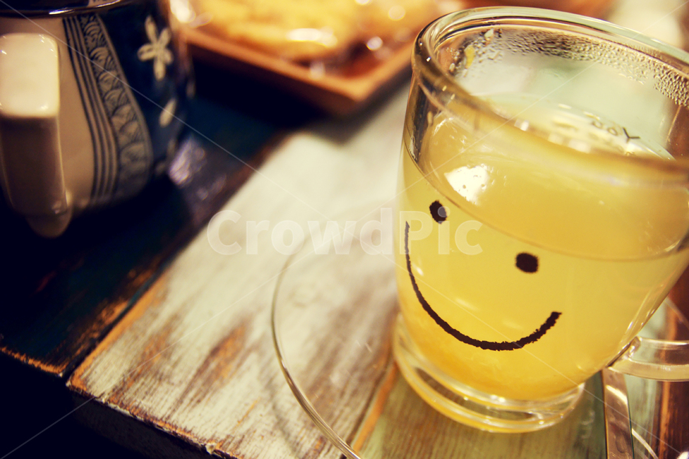 스마일,컵,노랑,카페,smile,cup,yellow,웃다,스냅,차,tea,음료수,drink,beverage