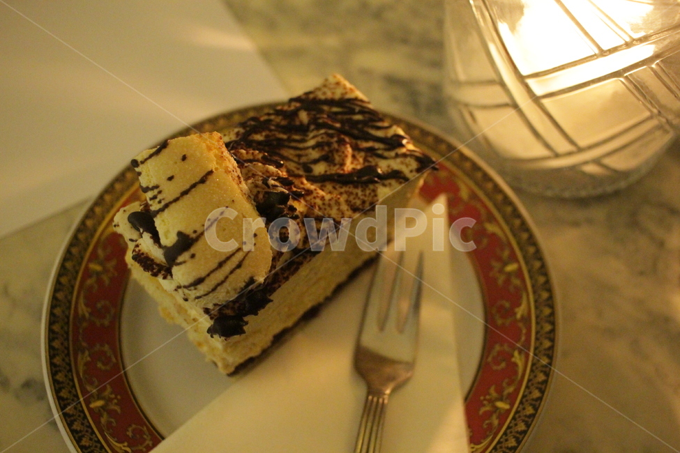케이크,디저트,카페,불빛,케익,후식,음식,식재료,요리,food,cook,meal,dishes,food reserves,빵,bread,디저트,간식,후식,dessert,snack