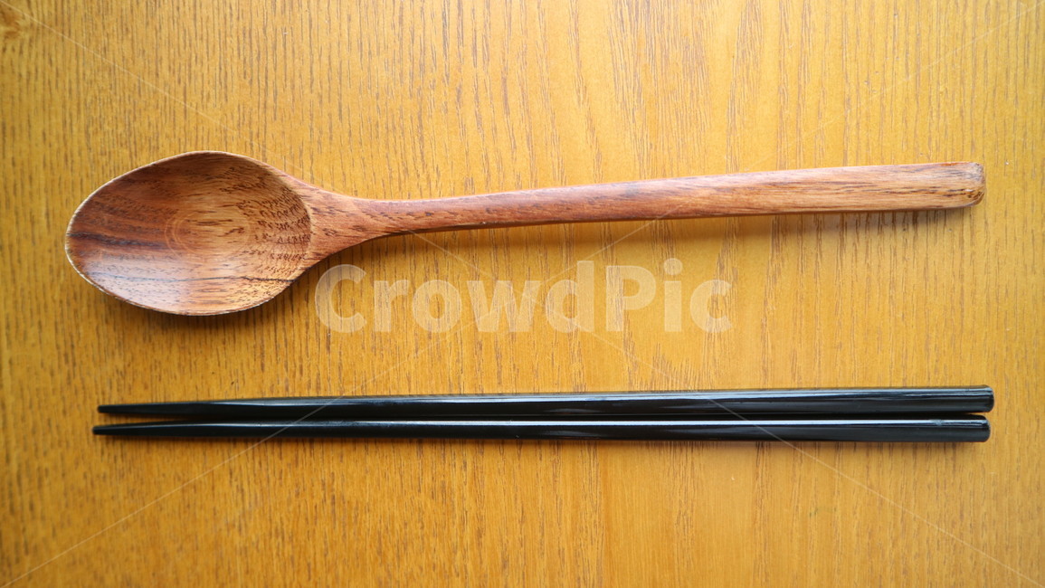 숟가락,젓가락,식탁,수저세트,식기,chopsticks,spoon,목재,wood,사물,물건,오브젝트,thing,object,matter