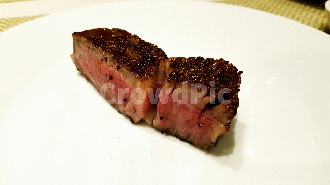 스테이크,소고기,고기,레스토랑,양식,음식,요리,데이트,식당,맛있는,고급스러운,식욕,beef,steak,restaurant,food,date,음식,식재료,요리,food,cook,meal,dishes,food reserves,육류,고기,meat,양식,서양음식,서양요리,western food,western dishes,western meal,western cook