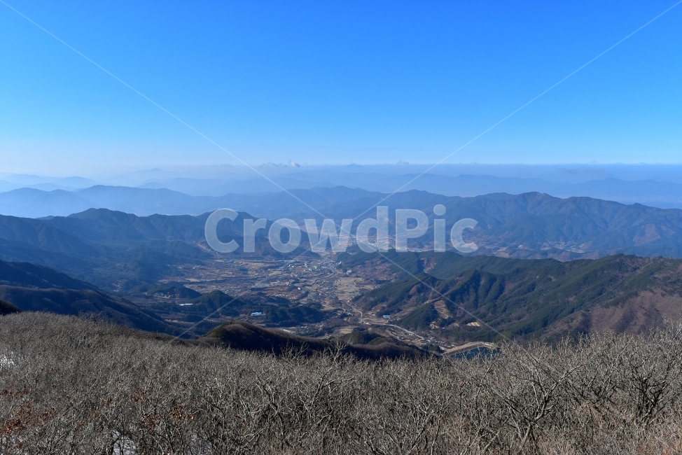 지리산,서북능선,노고단,풍경,비경,명산,국립공원,성삼재,묘봉치,만복대,고리봉,반야봉,천왕봉,정령치,세걸산,세동치,부운치,팔랑치,산행,등산,트레킹,National,Park,철쭉,파란,하늘,바래봉,사진,산그리메,산너울,명선봉,토끼봉,힐링,감성,전망,조망,아름다운,수려한,nature,lanscape,자연,풍경,nature,landscape,한국자연풍경,한국자연경관,korea nature landscape,outdoors,옥외,mountain,산,mountain range,산맥