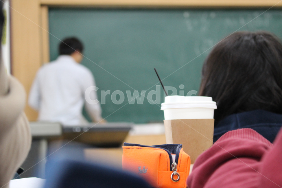 강의,교실,커피,칠판,수업,사람들,대중,군중,other people,crowd,교육,학교,공부,education,learning,study,school