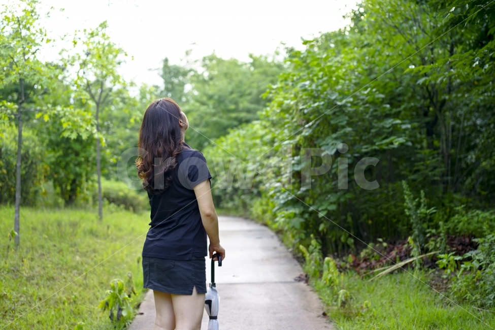 	미용실,헤어샵,퍼머,스타일,손질,뒷태,여자,머리스타일,여성,웨이브펌,웨이브,헤어스타일,굵은웨이브,헤어숍,세팅펌,사람,인물,인간,people,person,woman,female,뷰티,미용,길,거리,감성,인물샷,여름,계절,summer,season,사람,인물,인간,human,person,여성,여자,woman,female,lady