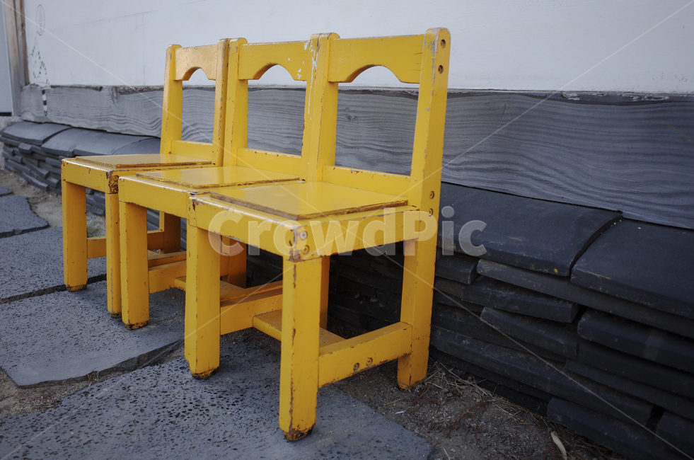 furniture,가구,chair,의자,벤치,yellow,노란,노란의자