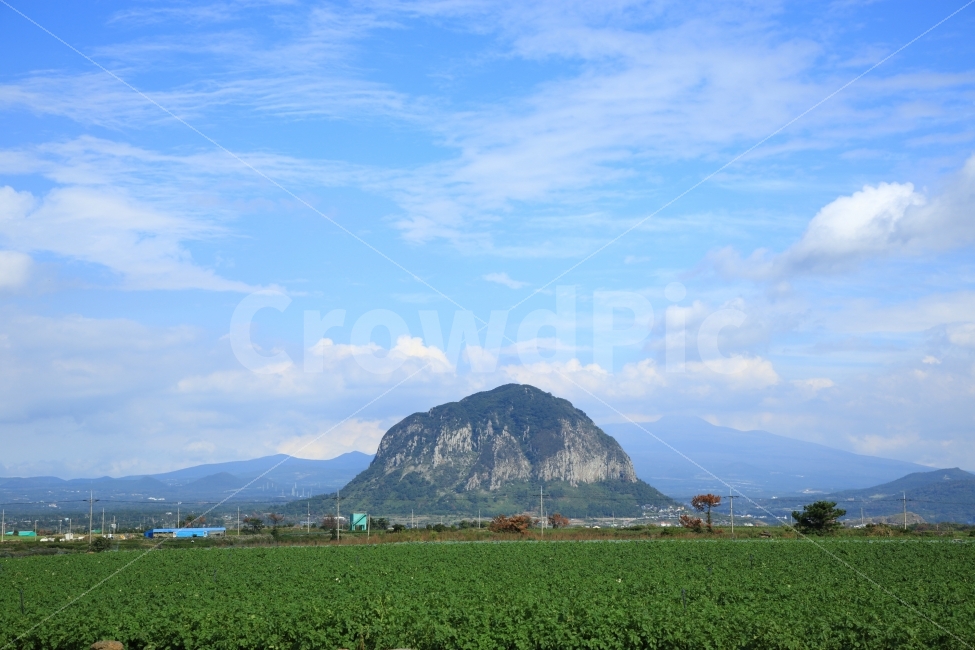 마라도,송악산,제주,파란하늘,뭉개구름,자연,풍경,nature,landscape,한국자연풍경,한국자연경관,korea nature landscape,제주도,jeju,jeju island,outdoors,옥외