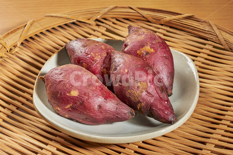 고구마,군고구마,음식,영양식,소쿠리,접시,요리,건강식,농업,농사,해남,황토,4개,음식,식재료,요리,food,cook,meal,dishes,food reserves