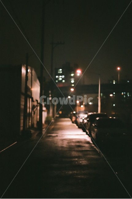 필름사진,감성,야간사진,길,어두움,야경,밤,풍경,nightscape,night,landscape,도시,city,감성,sensible,feeling,path,통로