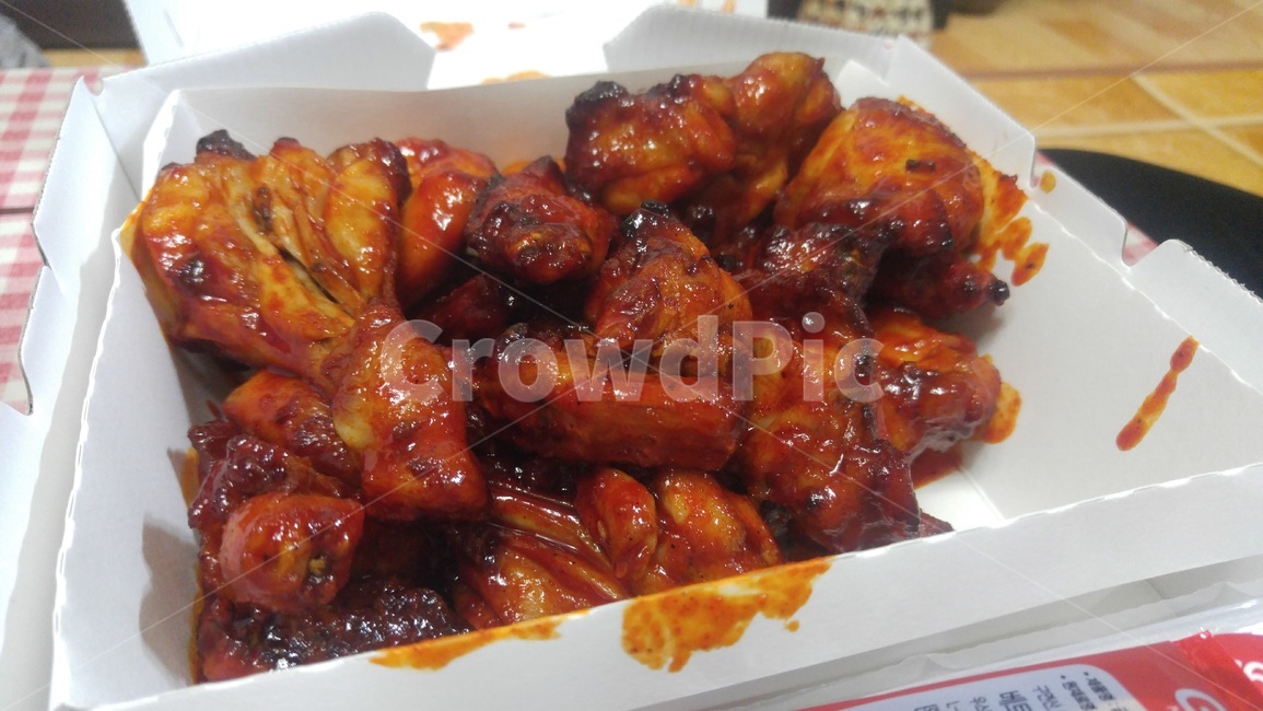 치킨,음식,요리,배달음식,매움,빨간색