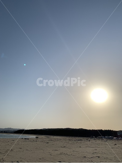 모래,흙,산,바다,해,하늘