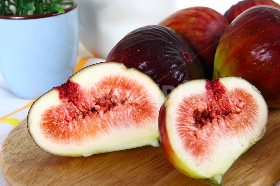 무화과,과일,식품,신선,음식,열매,달콤,속살,과육,figs,food,fruit,sweet,fresh,flesh,음식,식재료,요리,food,cook,meal,dishes,food reserves,과일,열매,fruit