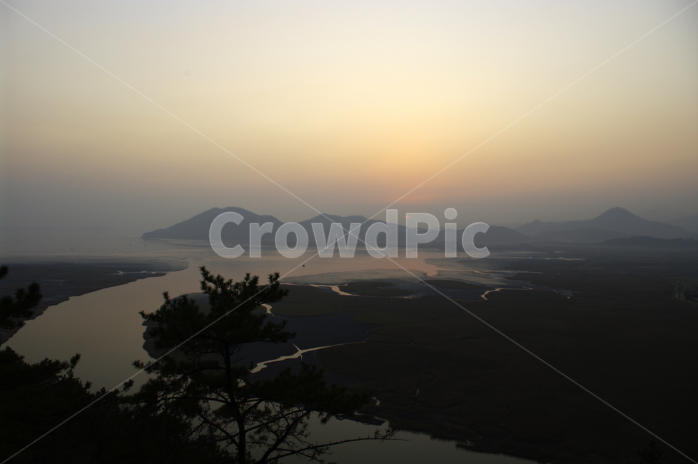 순천만,일몰,석양,노을,풍경,갈대밭,하늘,산,자연,풍경,nature,landscape,outdoors,옥외,light,빛,flare,플레어