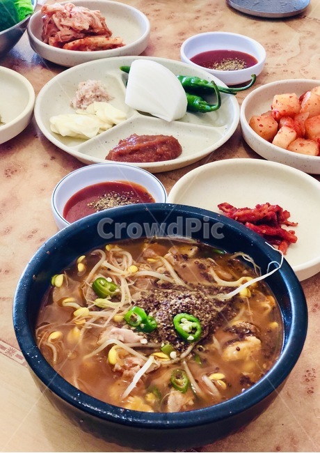 해장국,국밥,들깨가루,국밥맛집,해장국맛집,사발,음식,식재료,요리,food,cook,meal,dishes,food reserves,한식,한국음식,한국요리,korean food,korean dishes,korean meal,korean cook