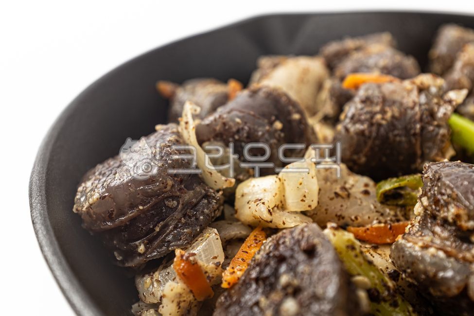 Stirfried Baeksundae,close up,Baek Sundae,Stirfried Sundae,ingredient,savory,Korean culture,vegetable,pork,food,Perilla seeds,meal,plain,Korean food,stirfry,grocery,Food Ingredients,ingredients,sundae,guts