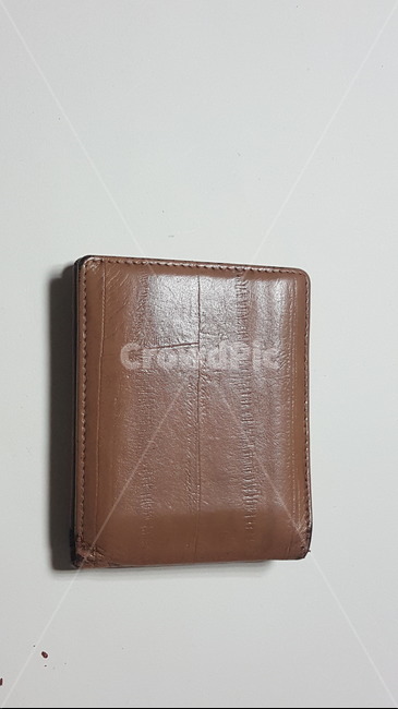 지갑,남자지갑,빈지갑,현금,지폐,가죽지갑,단지갑,금융,돈,finance,banking,money,사물,물건,오브젝트,thing,object,matter,누끼,remove background