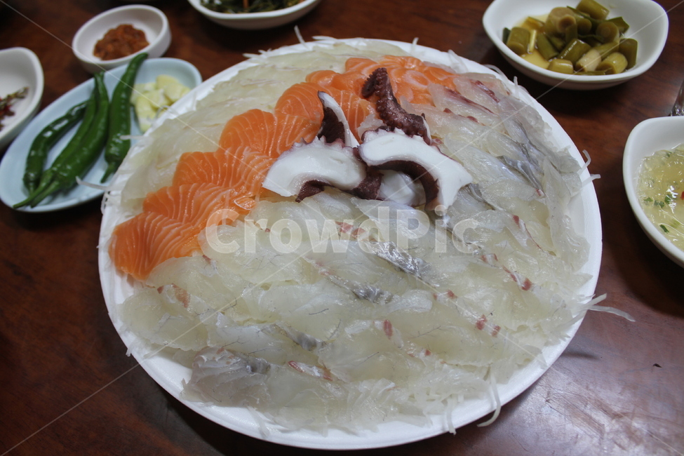 회,횟감,광어회,연어회,회식,문어숙회