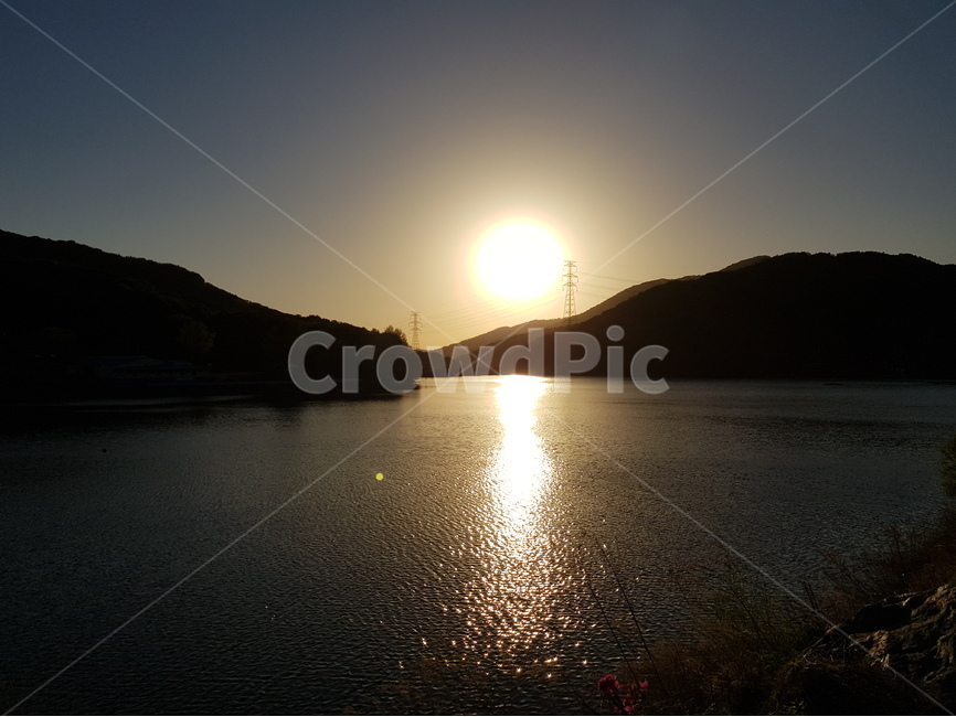느낌,저녁,해,노을,놀,해질녘,가을,저수지,자연,풍경,nature,landscape,한국자연풍경,한국자연경관,korea nature landscape,flare,플레어,light,빛,sunlight,햇빛