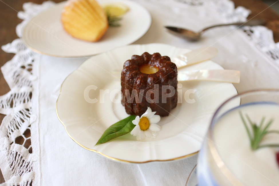 cafe,Madeleine,dessert,canel,Plating