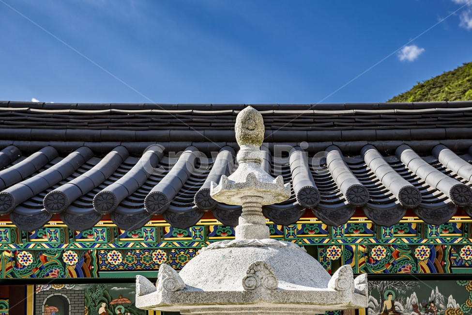 삼천사,석등,기와,지붕,사찰,고건축,전통건축,단청,하늘,한국전통,한국문화,korean traditional,korean culture