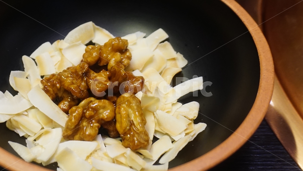 호두,코코넛,에피타이저,왕실음식,음식점