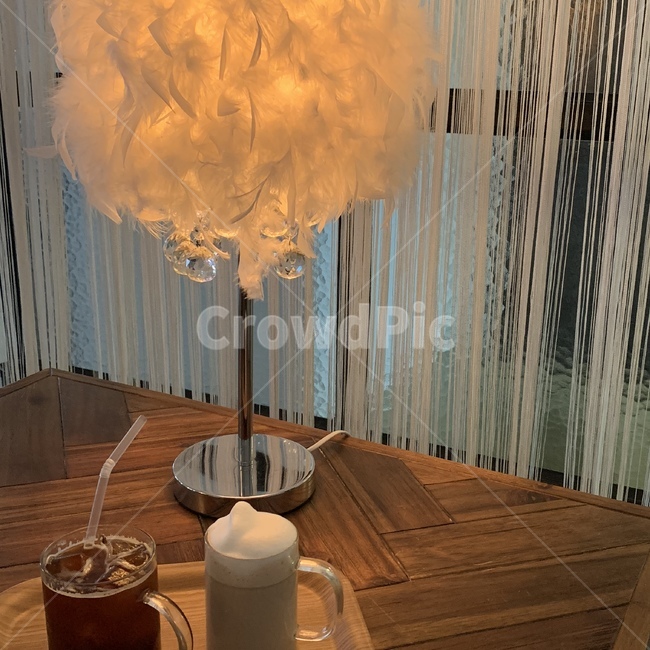 카페,감성카페,감성,토피넛라떼,예쁜카페,조명,예쁜조명,커피,카페,coffee,cafe