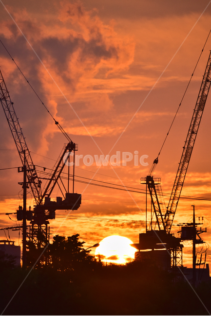 iron frame,industry,sun,construction crane,At sunset,constructioncrane,sight,construction,tower crane,crane,construction site,brown,structure,site,sunlight,Construction site,background,sunset,silhouette,orange color,nightfall