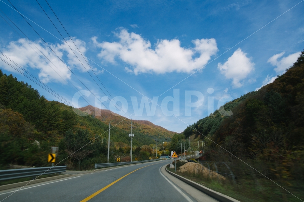 가을,하늘,구름,단풍,감성,가을,계절,fall,autumn,season,자연,풍경,nature,landscape,한국자연풍경,한국자연경관,korea nature landscape,교통,교통수단,traffic,transportation,road,도로,highway,고속도로,freeway,고속 도로