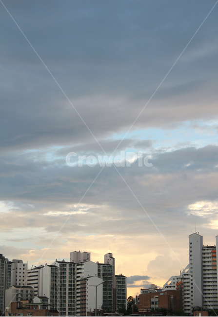 apartment,asia,blue,building,city,cityscape,cloud,clouds,cloudy,colorful,downtown,dramatic,dramaticclouds,dramaticsky,evening,heaven,korea,landscape,nature,orange,seoul,silhouette,sky,skyline,sunrise,sunset,tower,vanillasky,아파트,아시아,파랑,블루,파란색,빌딩,도시,구름,드라마틱,드라마틱한,저녁,한국,서울,자연,하늘,실루엣,스카이,스카이라인,늦은오후,오후,노을,타워,썬셋,도시,풍경,city,landscape,한국도시풍경,한국도시경관,korea cityscape,건물,outdoors,옥외